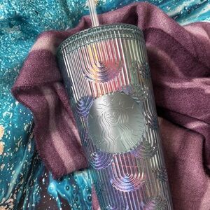 🧜‍♀️ NWT [Starbucks] iridescent mermaid vibes tumbler